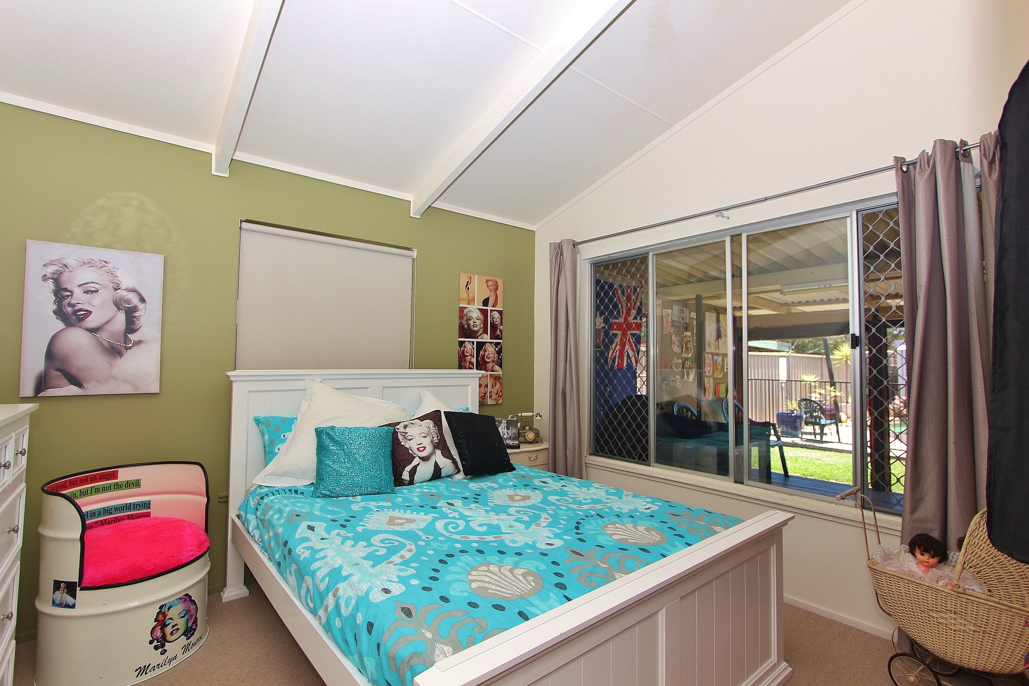 37 Eames Avenue, North Haven, North Haven - Thumbnail 7