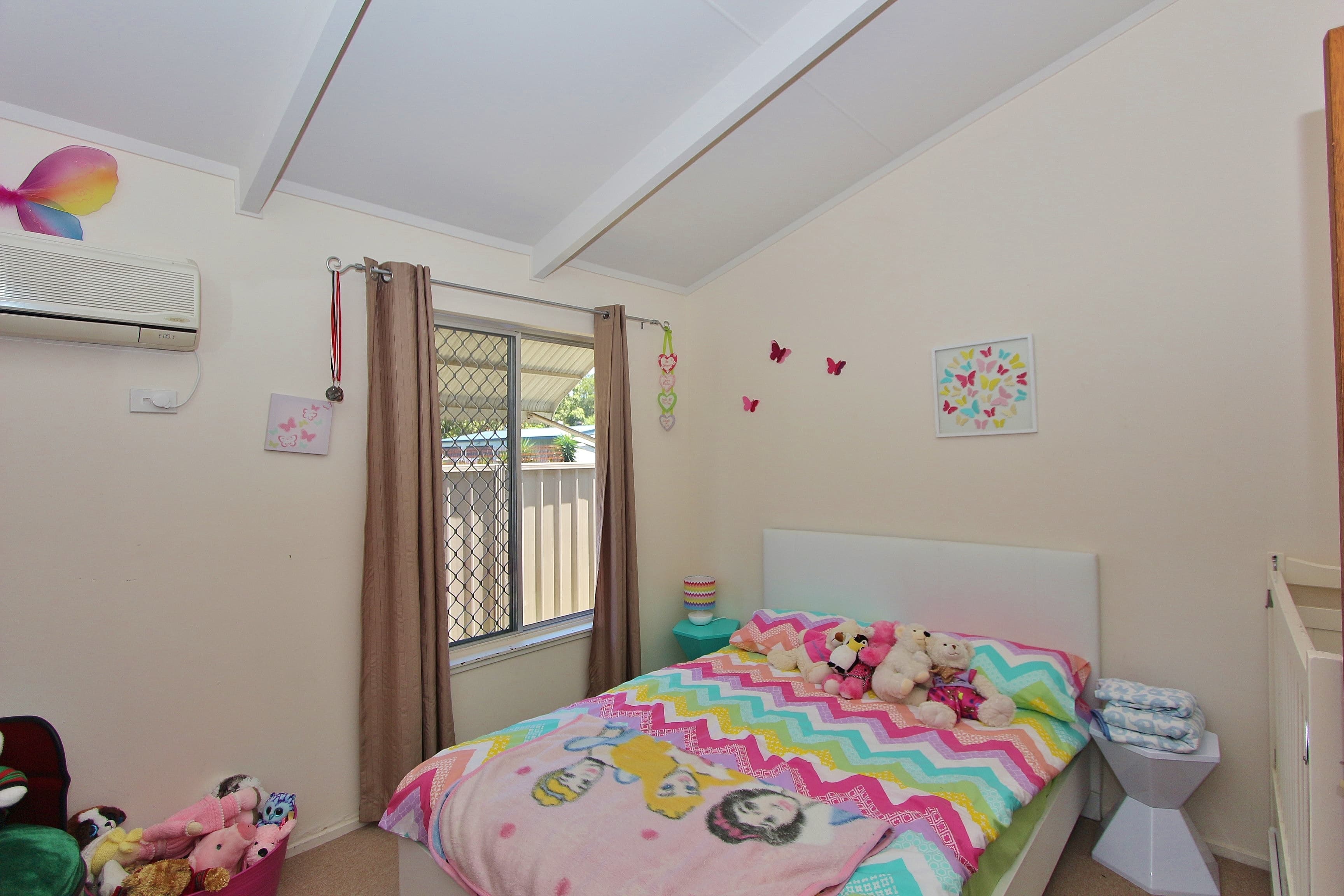 37 Eames Avenue, North Haven, North Haven - Thumbnail 8