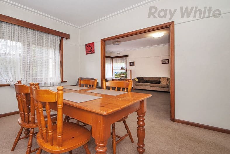 49 CROYDON Road, Croydon VIC 3136, Croydon - Thumbnail 4