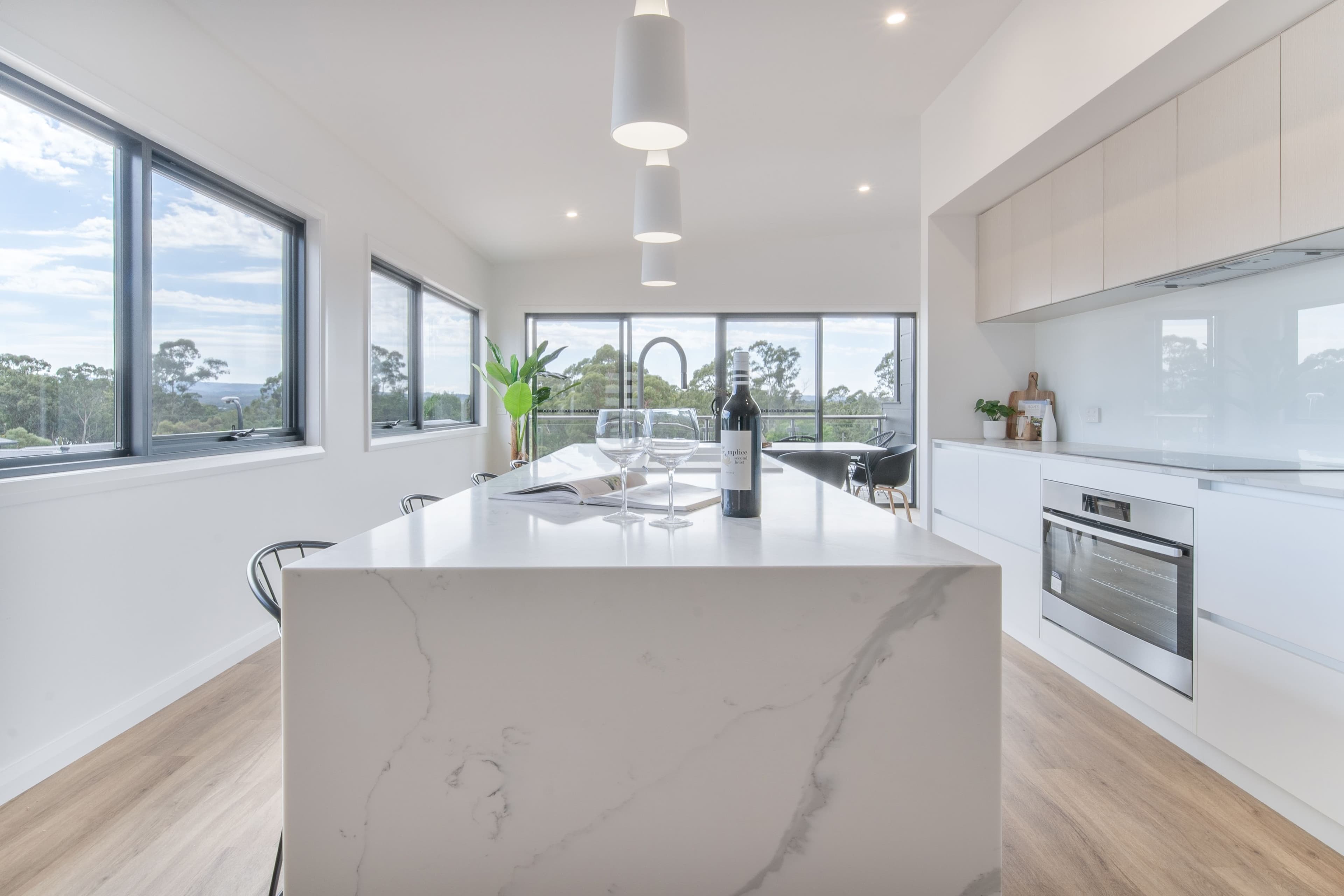 18 Hill View Court, MCKENZIE HILL VIC 3451, McKenzie Hill - Thumbnail 3