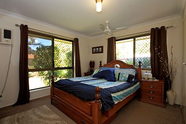 34 Glenelg Drive, BRASSALL QLD 4305, Brassall - Thumbnail 8