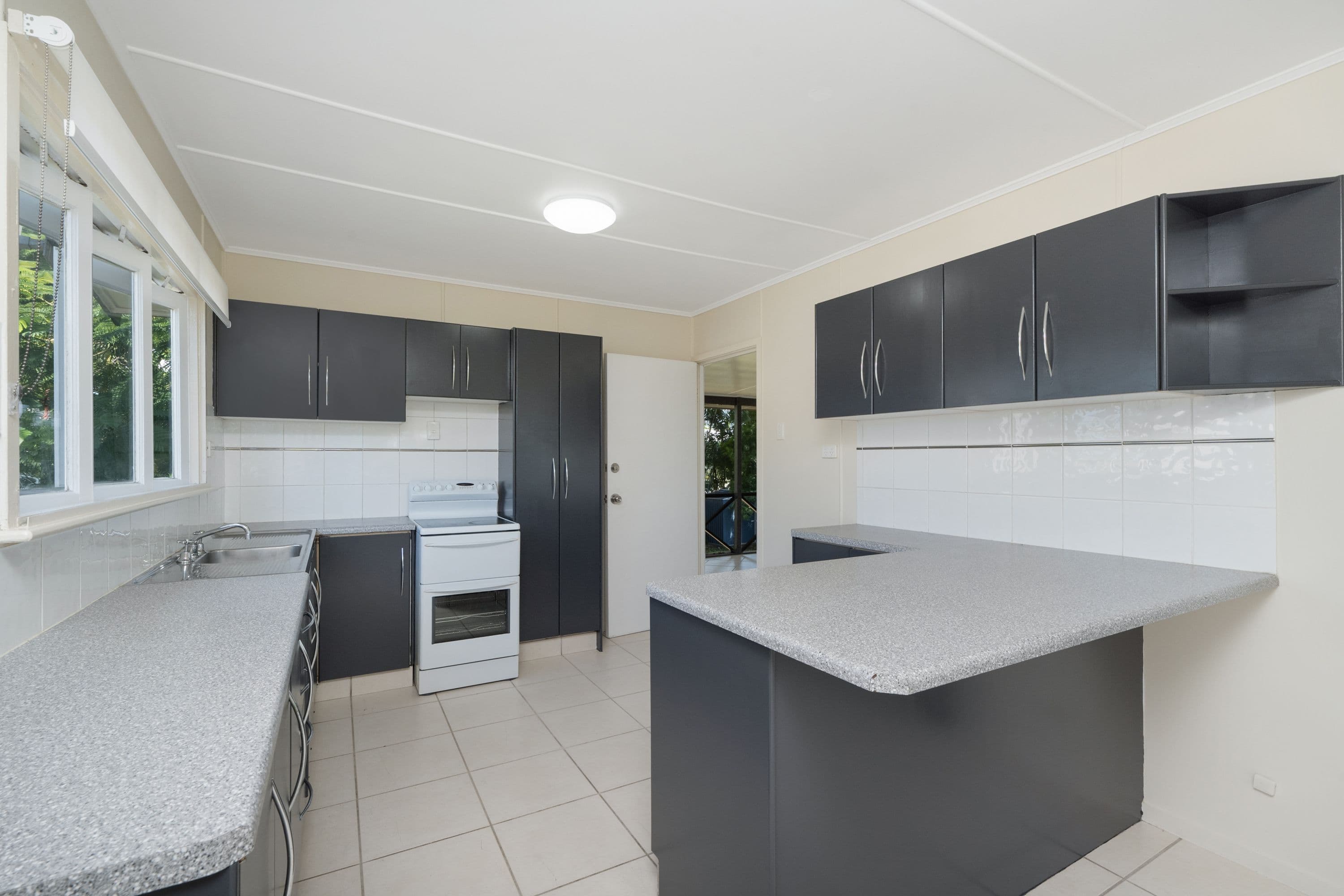 6 Bainbridge Street, Heatley QLD 4814, Heatley - Thumbnail 3