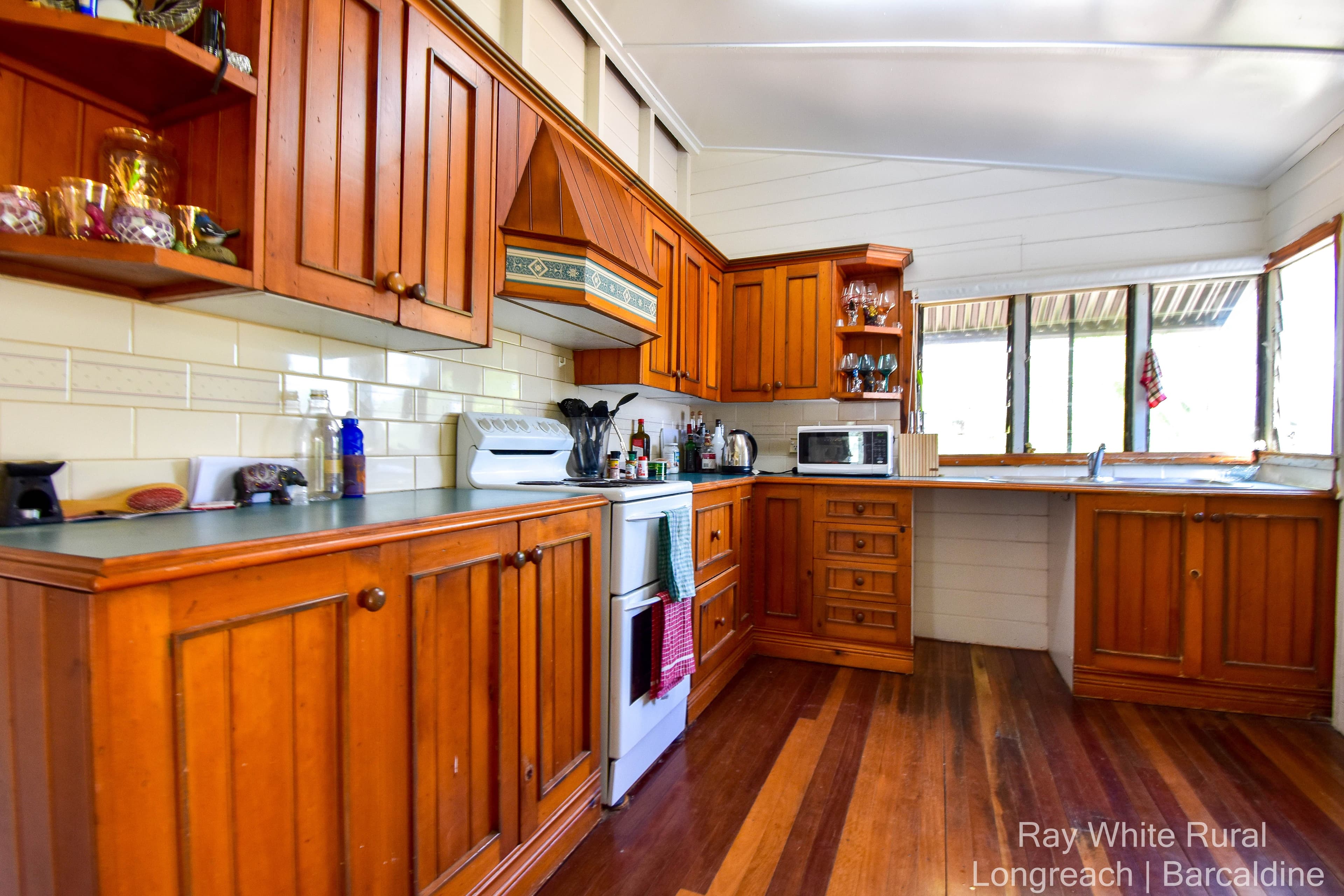 115 Crane Street, Longreach QLD 4730, Longreach - Thumbnail 4