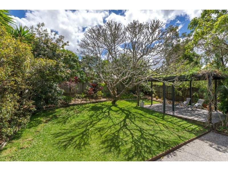 11 Amarina Avenue, ASHGROVE QLD 4060, Ashgrove - Thumbnail 2