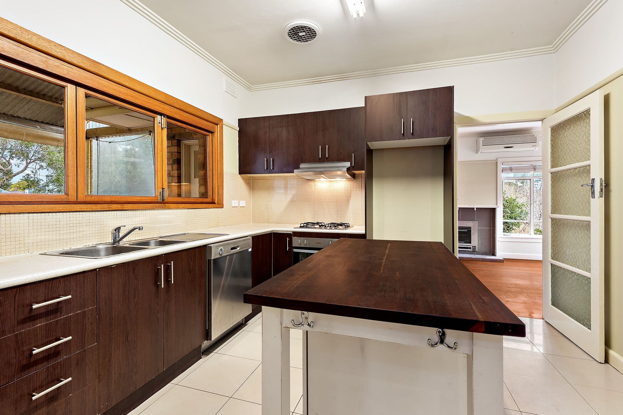 32 Chute Street, Mordialloc VIC 3195, Mordialloc - Thumbnail 2