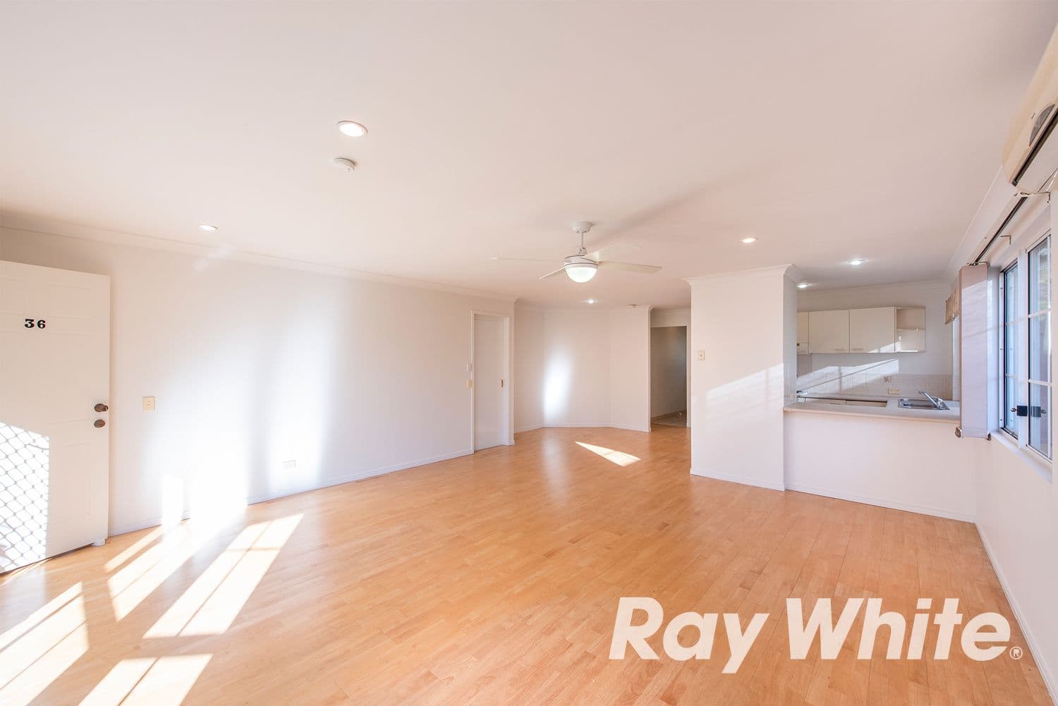 45 Nyanza Street, Woodridge QLD 4114, Woodridge - Thumbnail 2