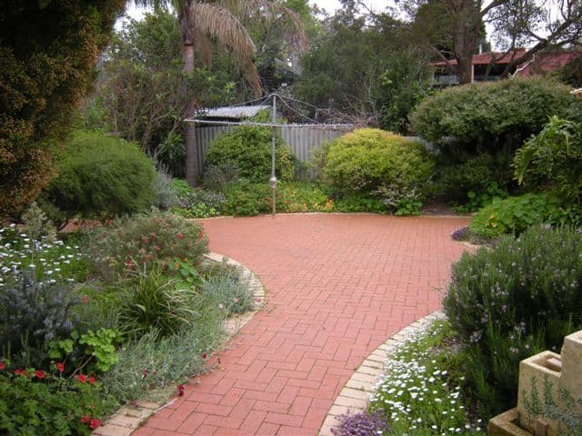 11 Gladesville Street, Kenmore, QLD, 4069, Kenmore - Thumbnail 3
