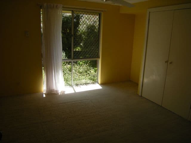 11 Gladesville Street, Kenmore, QLD, 4069, Kenmore - Thumbnail 4