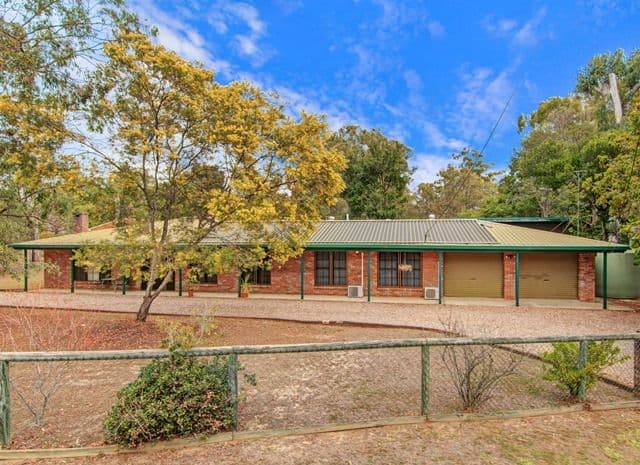 2 Poinciana Drive, BORONIA HEIGHTS QLD 4124, Boronia Heights - Image 1