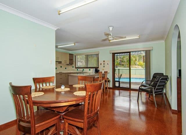 2 Poinciana Drive, BORONIA HEIGHTS QLD 4124, Boronia Heights - Thumbnail 5