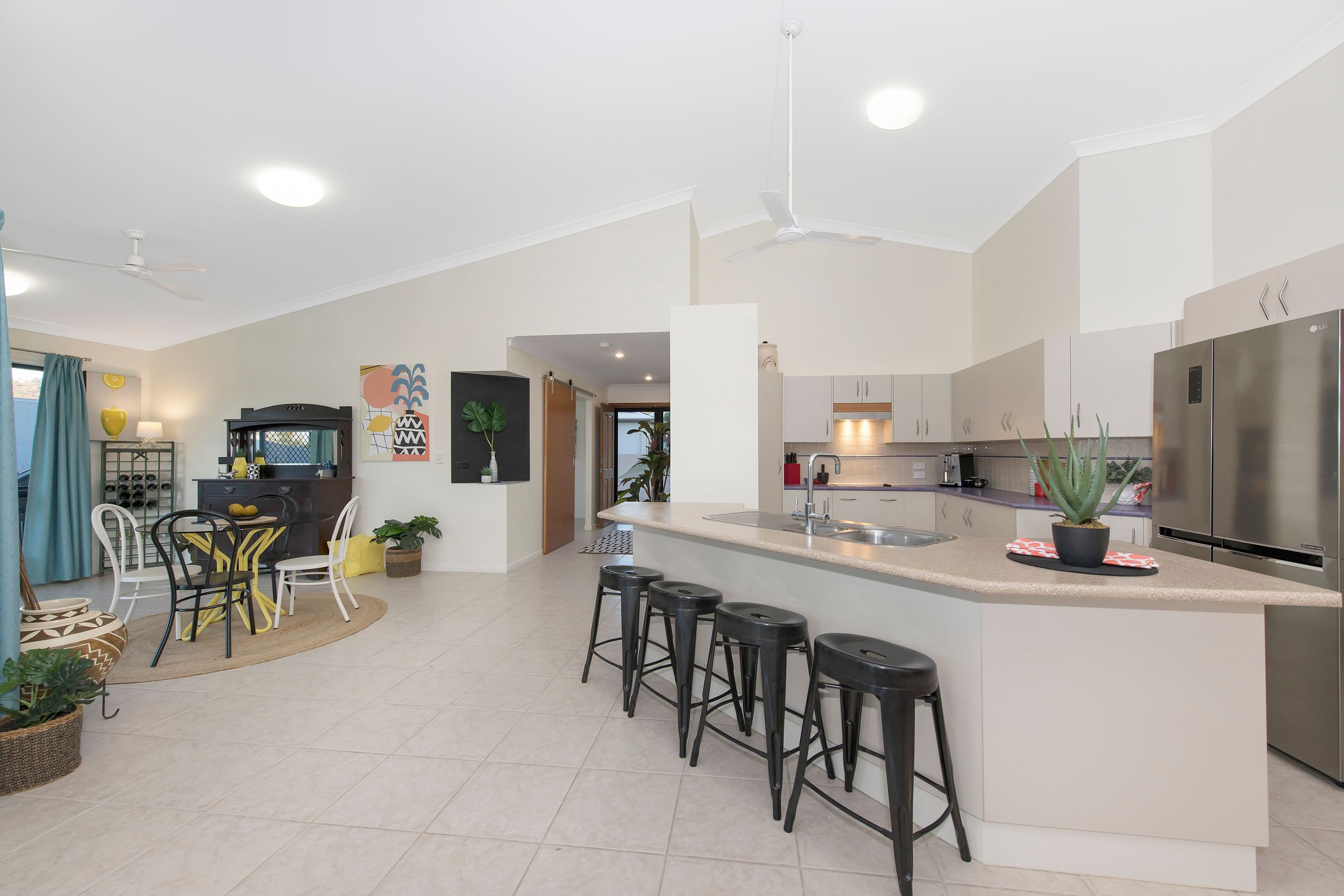 19 Palomar Court, Mount Louisa QLD 4814, Mount Louisa - Thumbnail 3