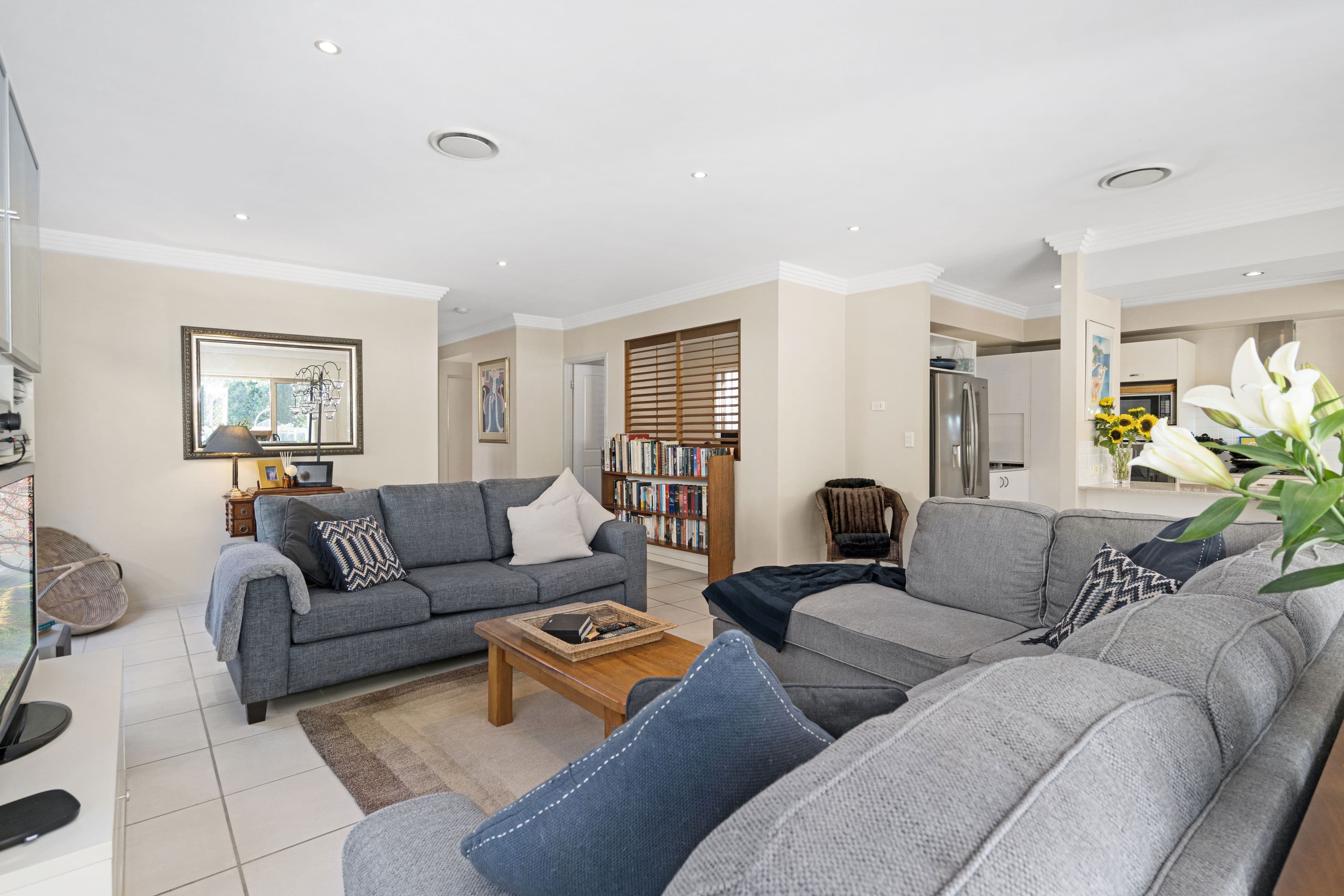 21 Royal Links Drive, Robina QLD 4226, Robina - Thumbnail 2