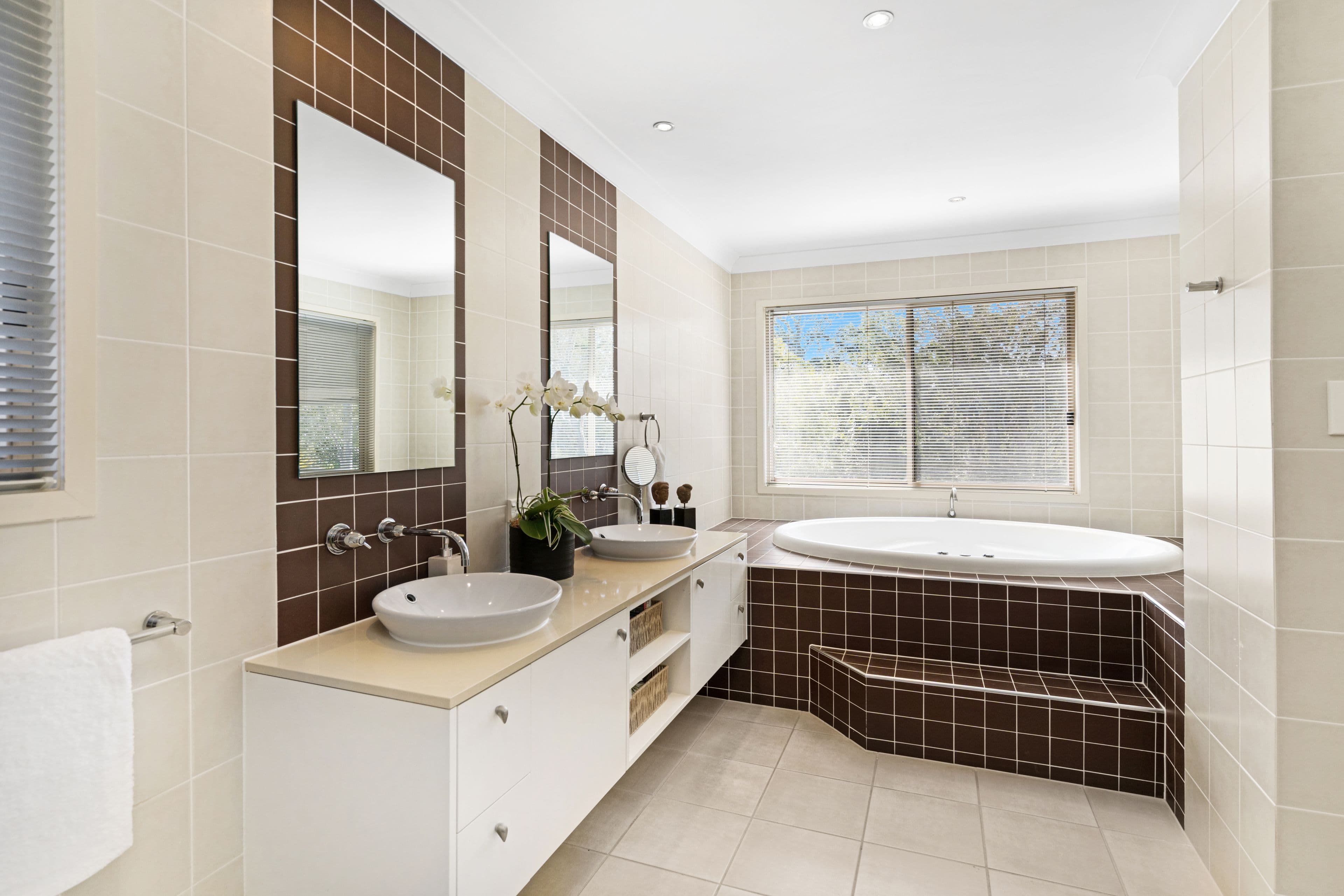 21 Royal Links Drive, Robina QLD 4226, Robina - Thumbnail 6