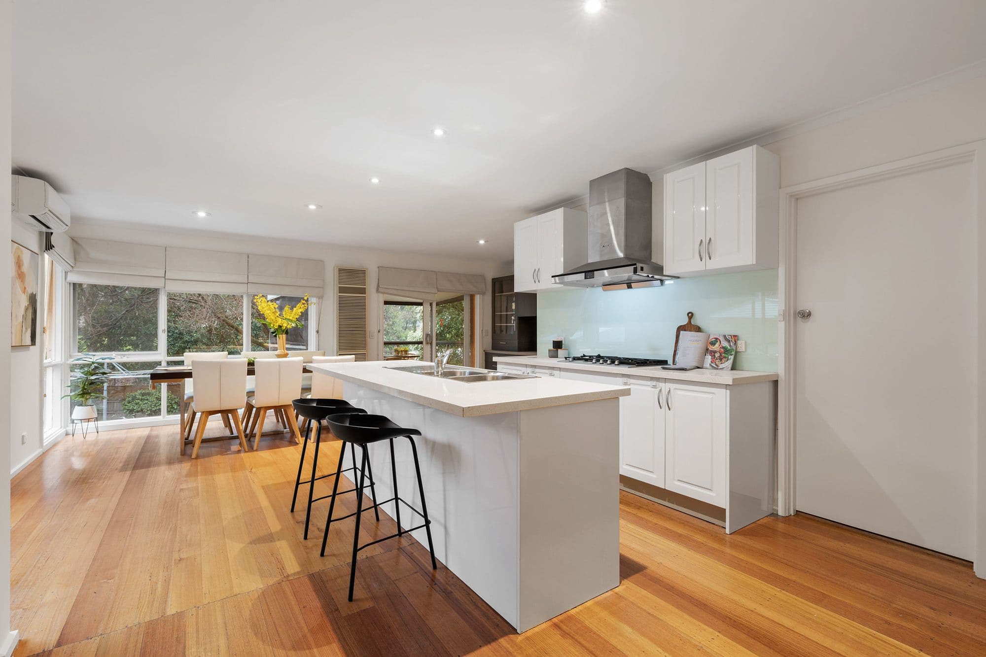 37 Roberts Avenue, Box Hill South VIC 3128, Box Hill South - Thumbnail 6