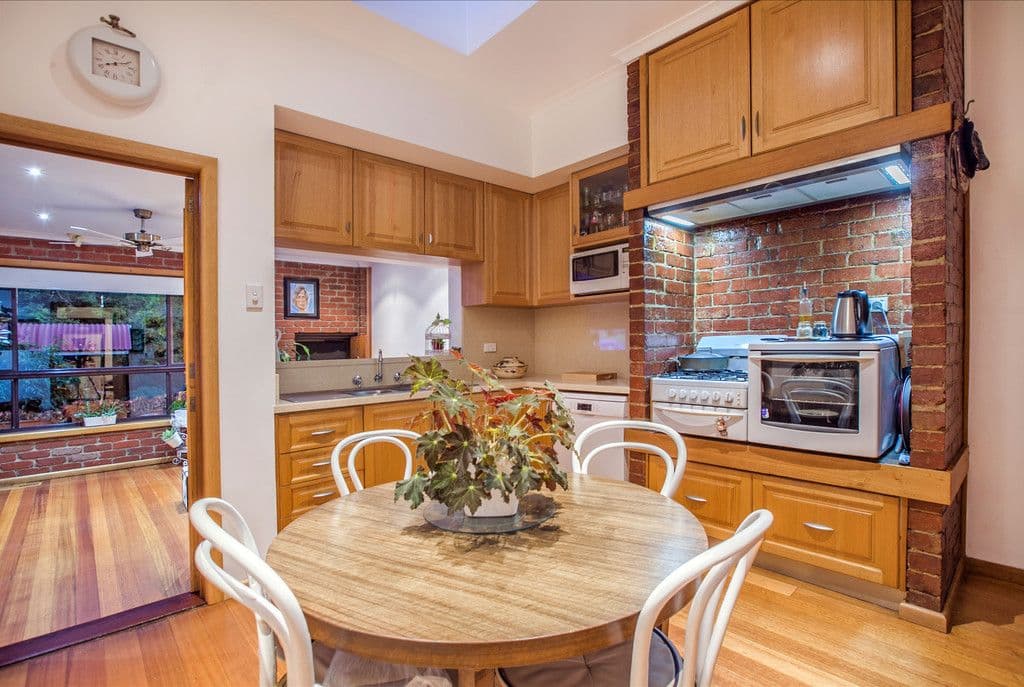 17 Xavier Grove, Reservoir VIC 3073, Reservoir - Thumbnail 7