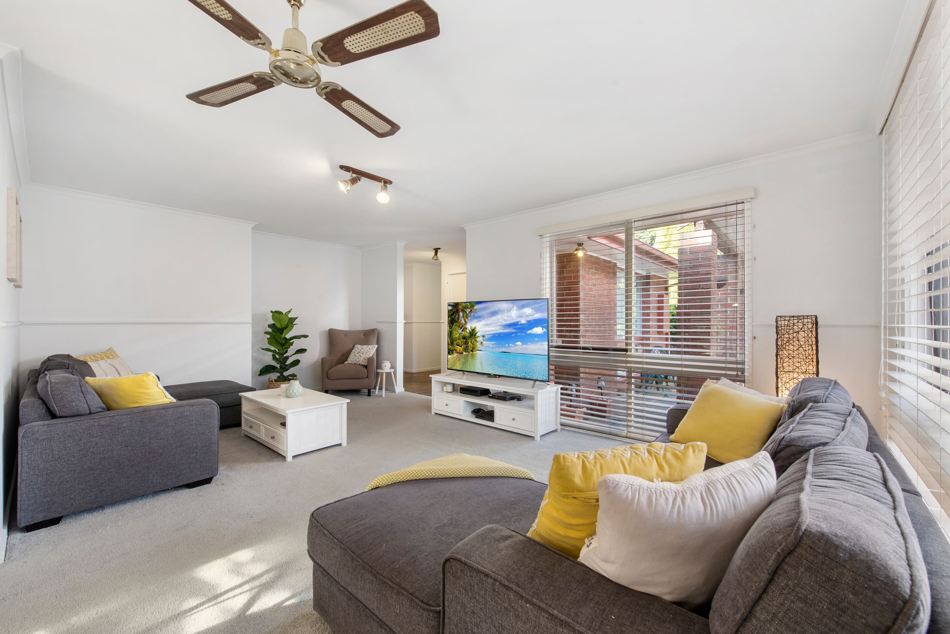 55 Prince Albert Crescent, Taylors Lakes VIC 3038, Taylors Lakes - Thumbnail 3
