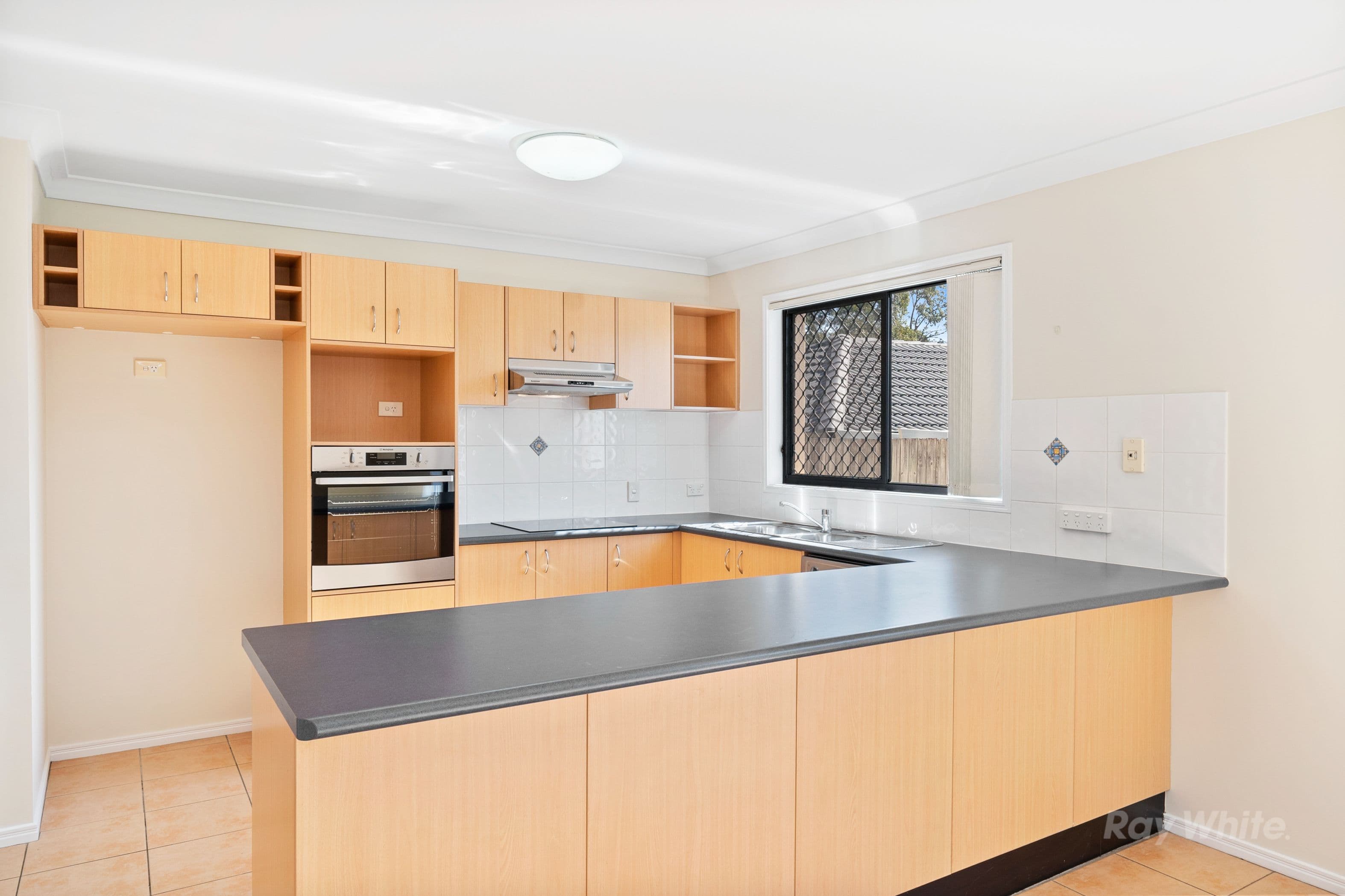 28 Viewpoint Drive, Springfield Lakes QLD 4300, Springfield Lakes - Thumbnail 6