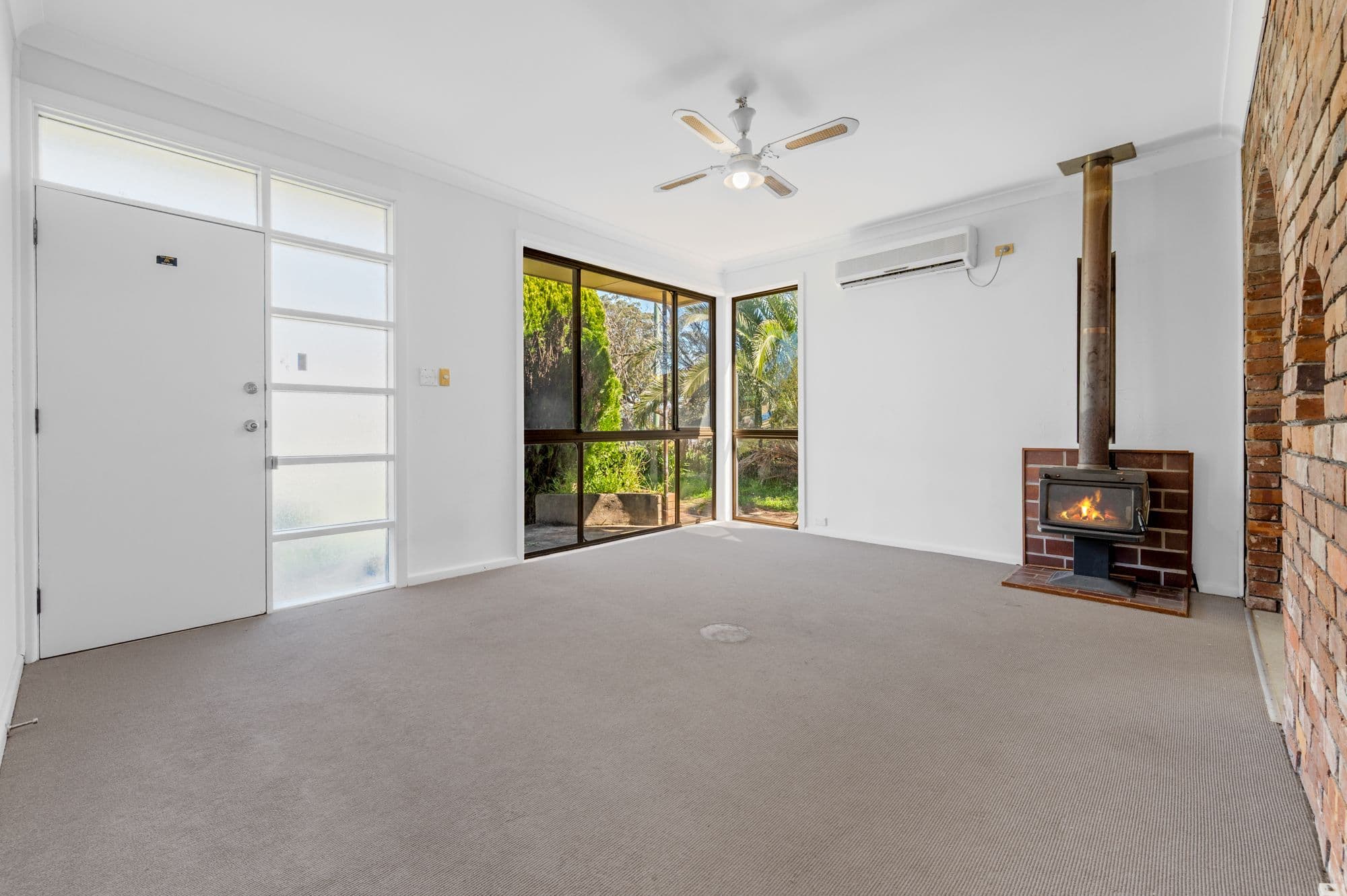 14 Chesham Parade, Glenfield NSW 2167, Glenfield - Thumbnail 4