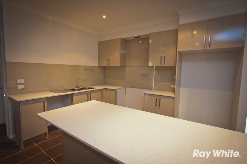 22 Edmund Street, PAKENHAM VIC 3810, Pakenham - Thumbnail 5