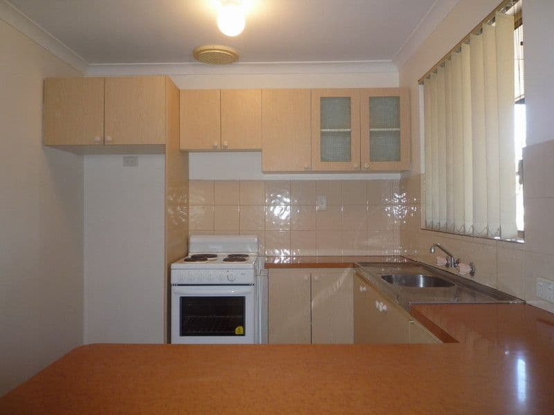 19 Salmon Gum Grove, BEECHBORO WA 6063, Beechboro - Thumbnail 4