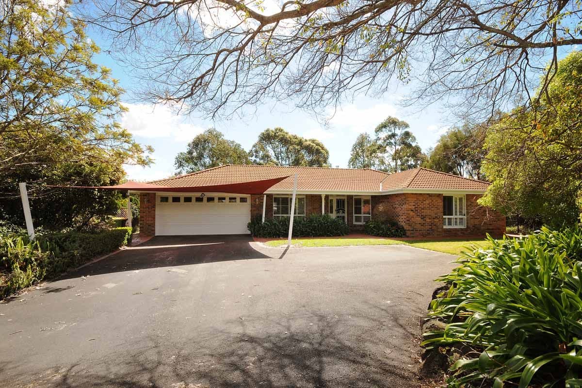 21 Granada Drive, HIGHFIELDS QLD 4352, Highfields - Image 1