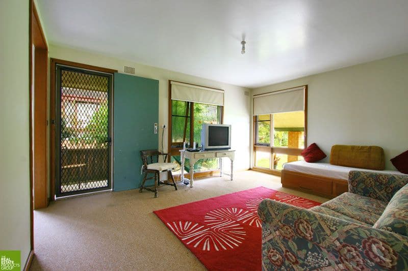 57  Roberts Avenue, BARRACK HEIGHTS NSW 2528, Barrack Heights - Thumbnail 3