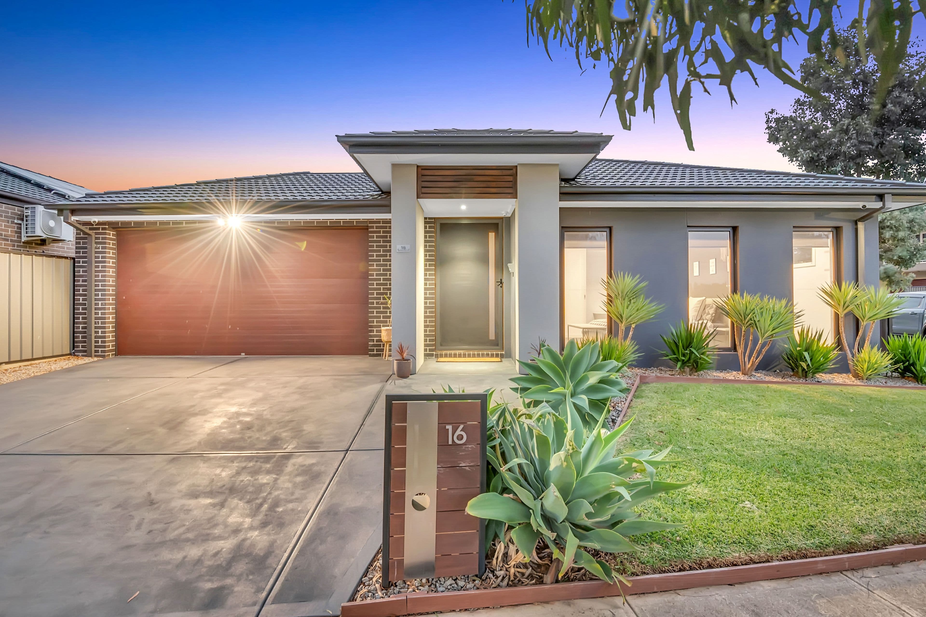 16 Spirited Circuit, Craigieburn VIC 3064, Craigieburn - Image 1
