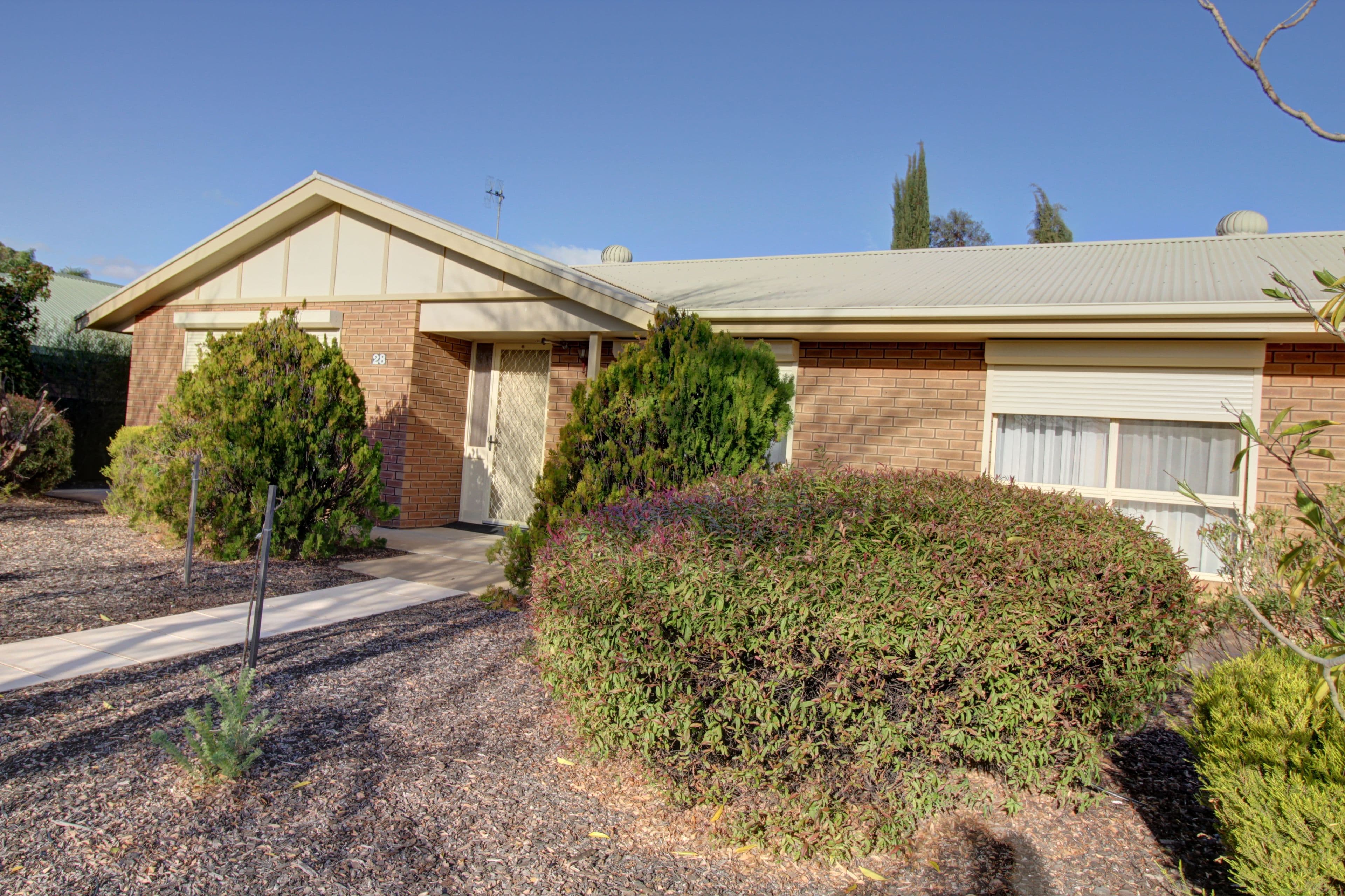 28 Hall Crescent, Loxton SA 5333, Loxton - Thumbnail 2