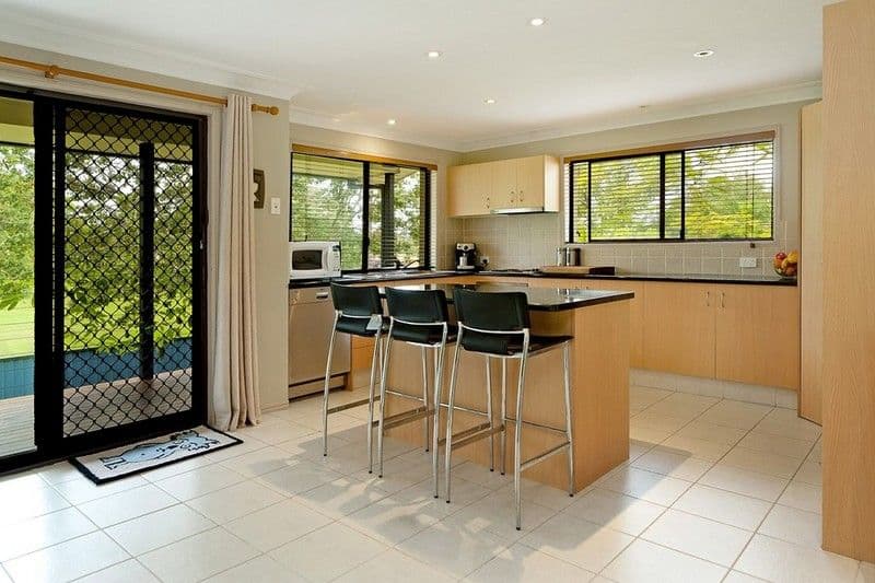 10 Airlie Place, HELENSVALE QLD 4212, Helensvale - Thumbnail 4