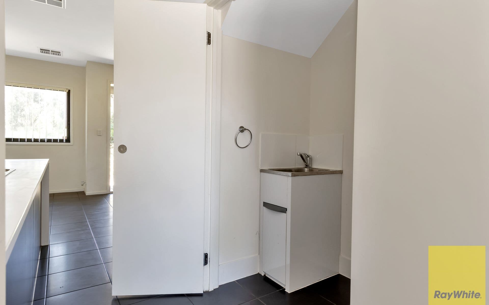 23 Derby Lane, St Clair SA 5011, St Clair - Thumbnail 7