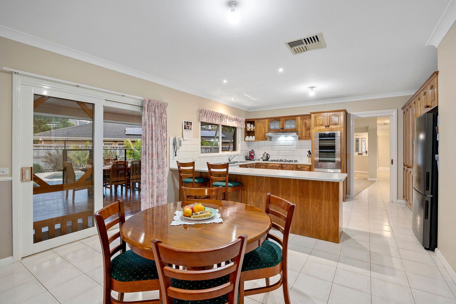 6 Narambi Close, Ferntree Gully VIC 3156, Ferntree Gully - Thumbnail 4