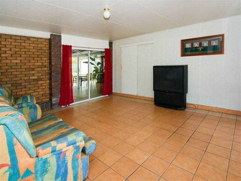 6 Rosa Court, CAMIRA QLD 4300, Camira - Thumbnail 3
