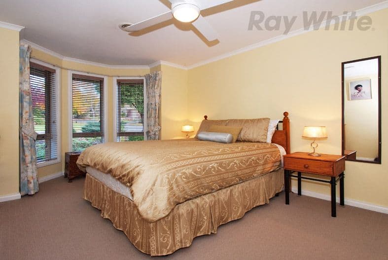 5 MAYFAIR Court, Chirnside Park VIC 3116, Chirnside Park - Thumbnail 6