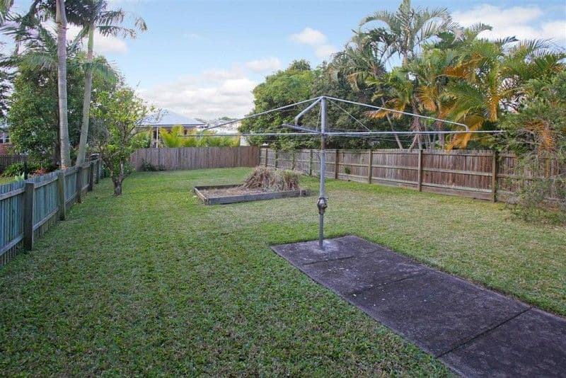12 Dowar Street, COORPAROO QLD 4151, Coorparoo - Thumbnail 3
