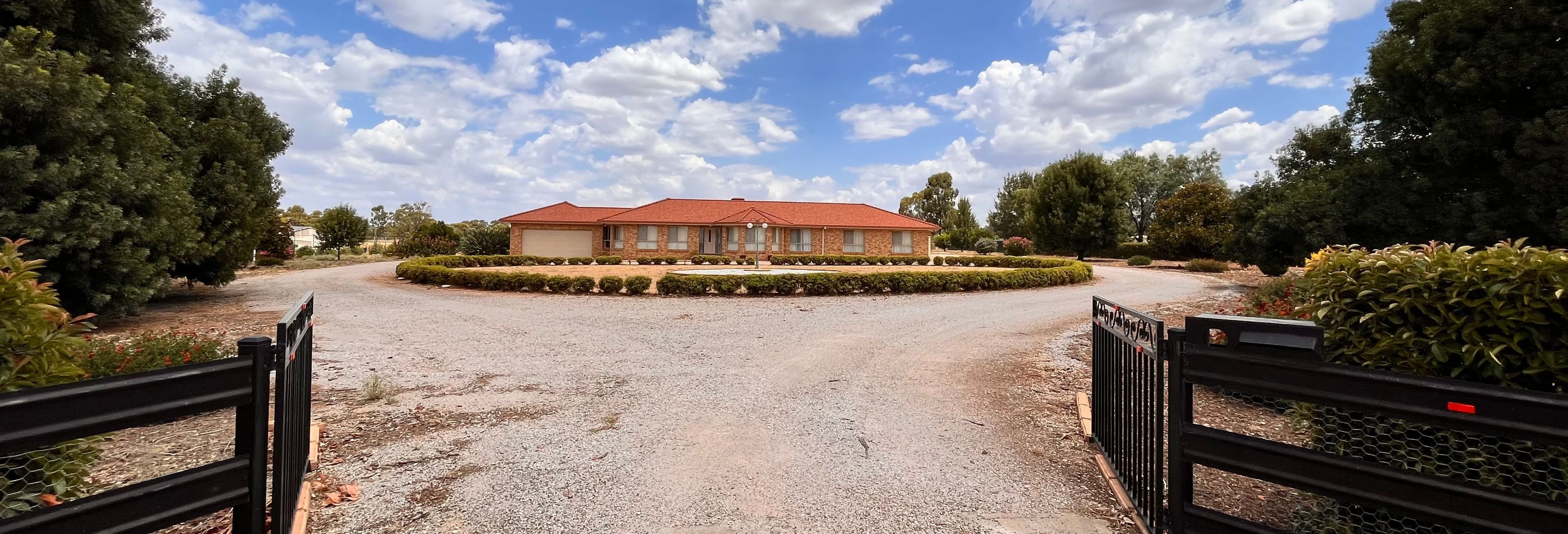 4 School Road, Forbes NSW 2871, Forbes - Image 1
