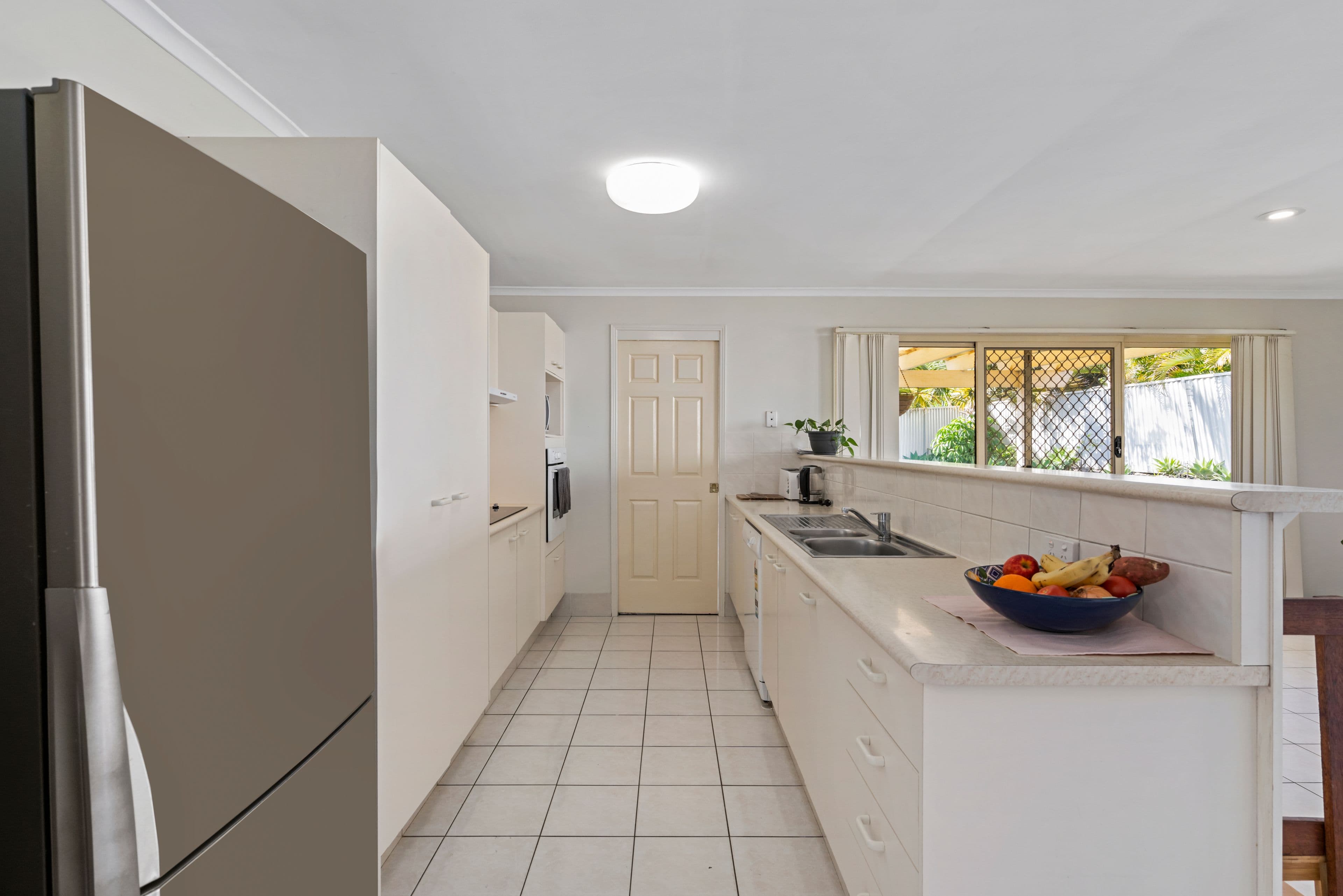29 Whipbird Court, Burleigh Waters QLD 4220, Burleigh Waters - Thumbnail 5