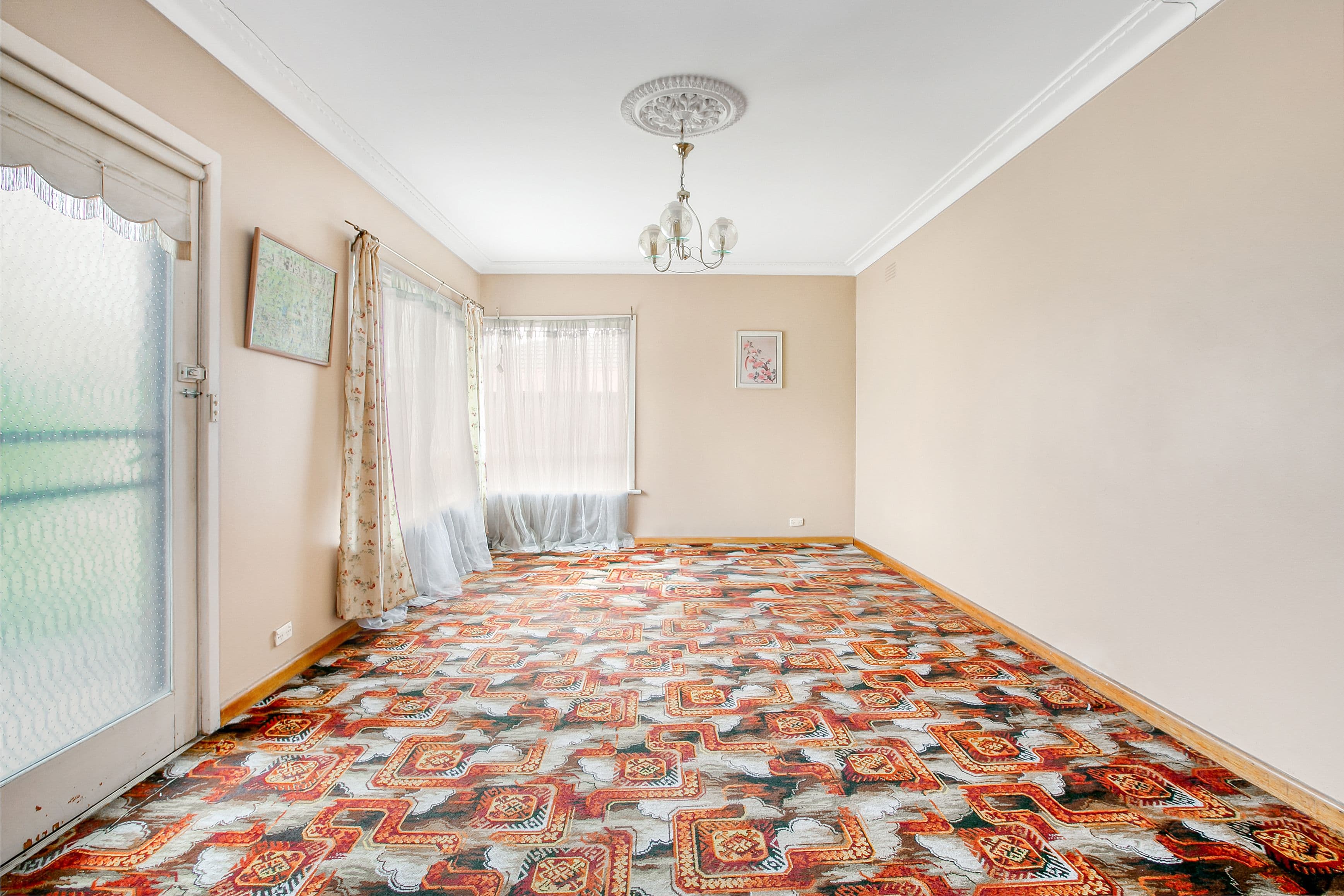 1 Joan Court, Reservoir VIC 3073, Reservoir - Thumbnail 3
