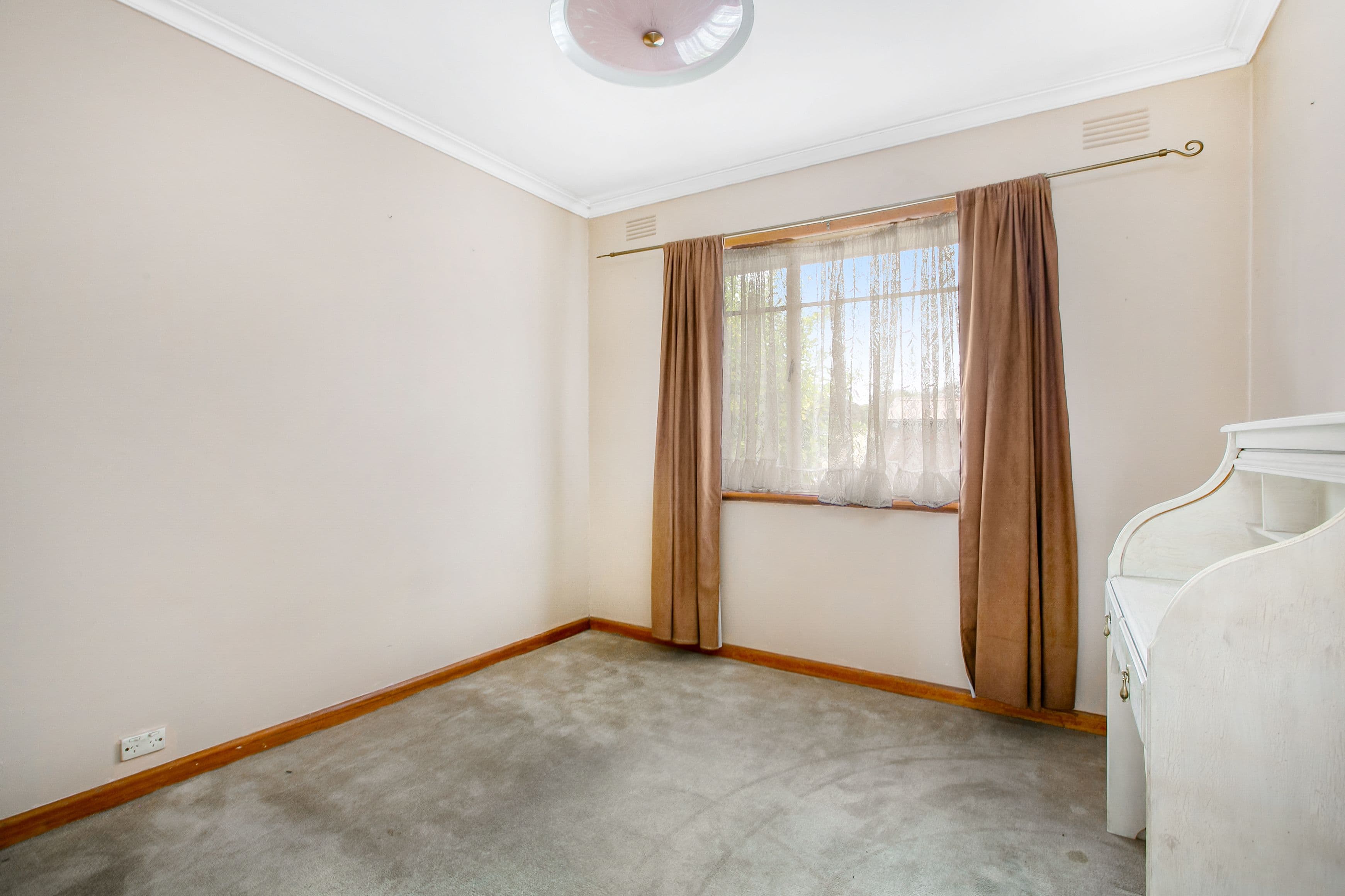1 Joan Court, Reservoir VIC 3073, Reservoir - Thumbnail 8