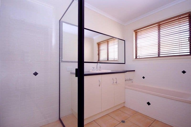 4 Scullin Street, MIDDLE RIDGE QLD 4350, Middle Ridge - Thumbnail 7