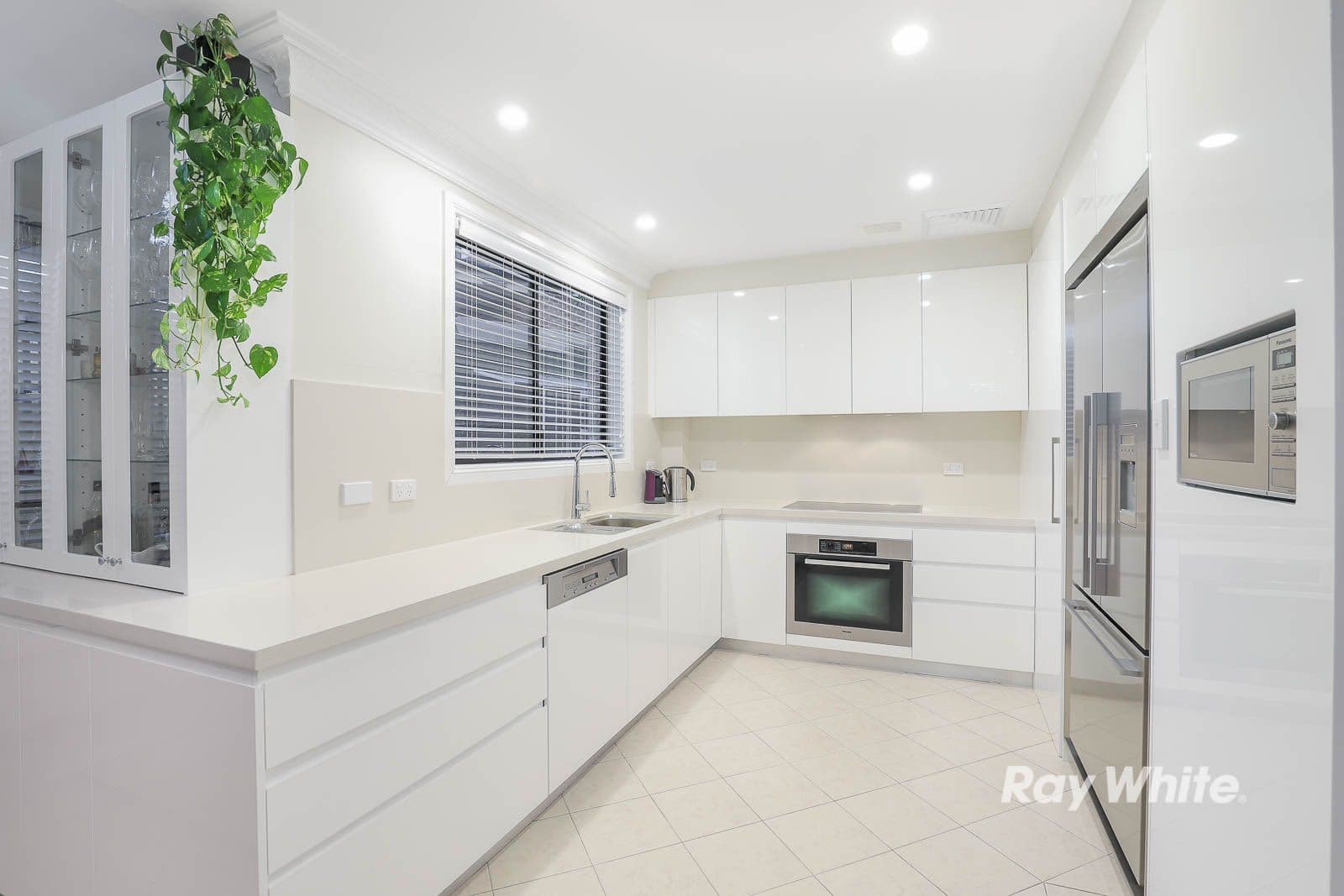 11 Guineviere Court, Castle Hill - Thumbnail 4