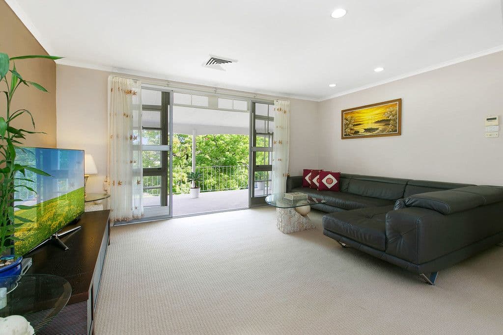 10 Dublin Avenue, Killarney Heights - Thumbnail 3