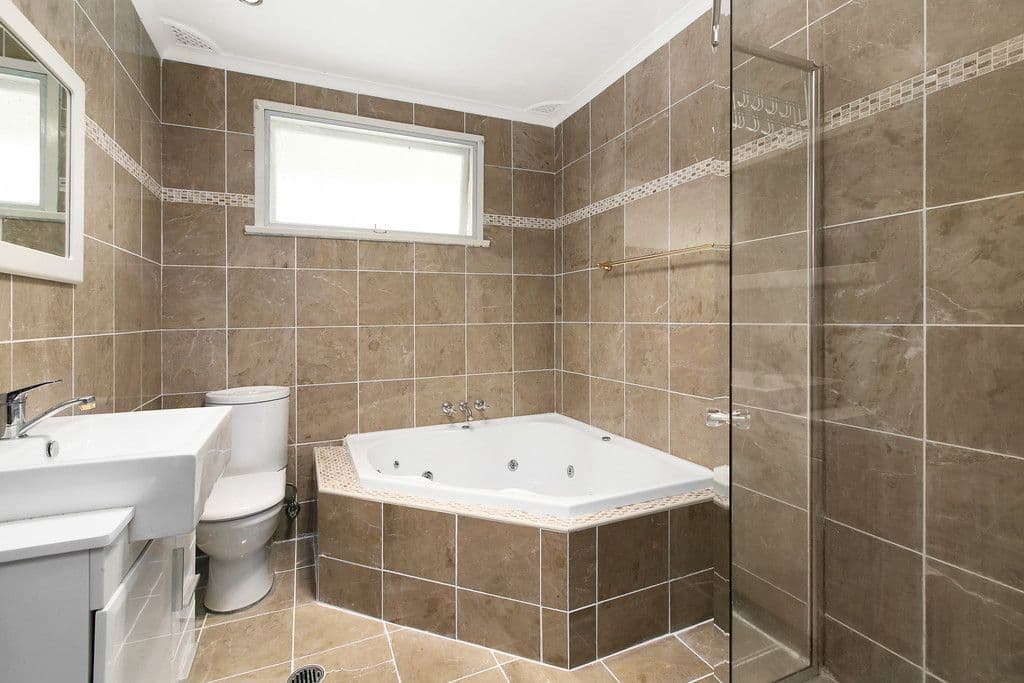 10 Dublin Avenue, Killarney Heights - Thumbnail 6