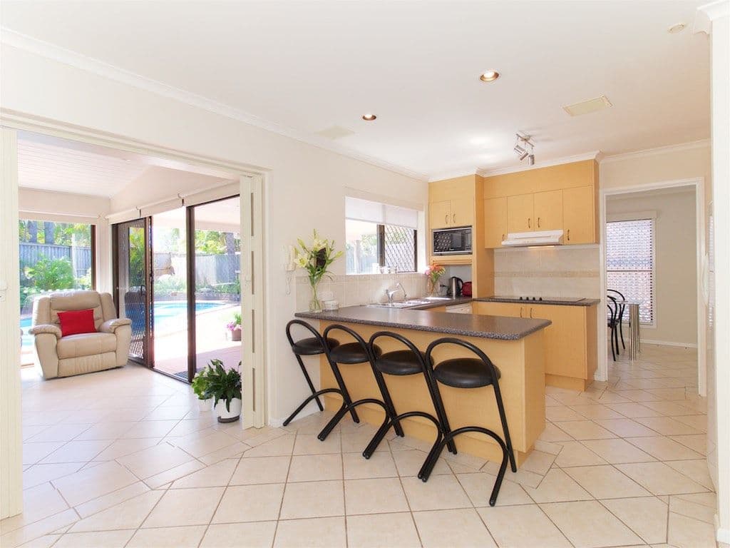 4 Tyron Close, Springwood QLD 4127, Springwood - Thumbnail 3