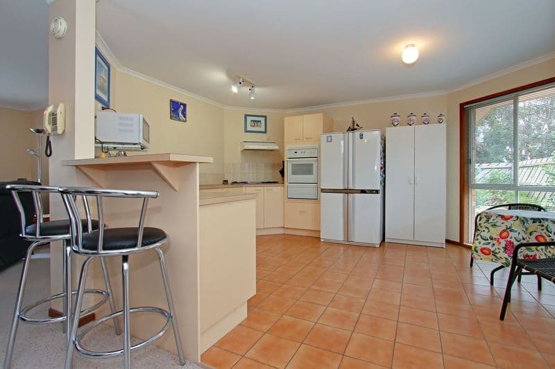 21 Howqua Drive, ROSEBUD VIC 3939, Rosebud - Thumbnail 5