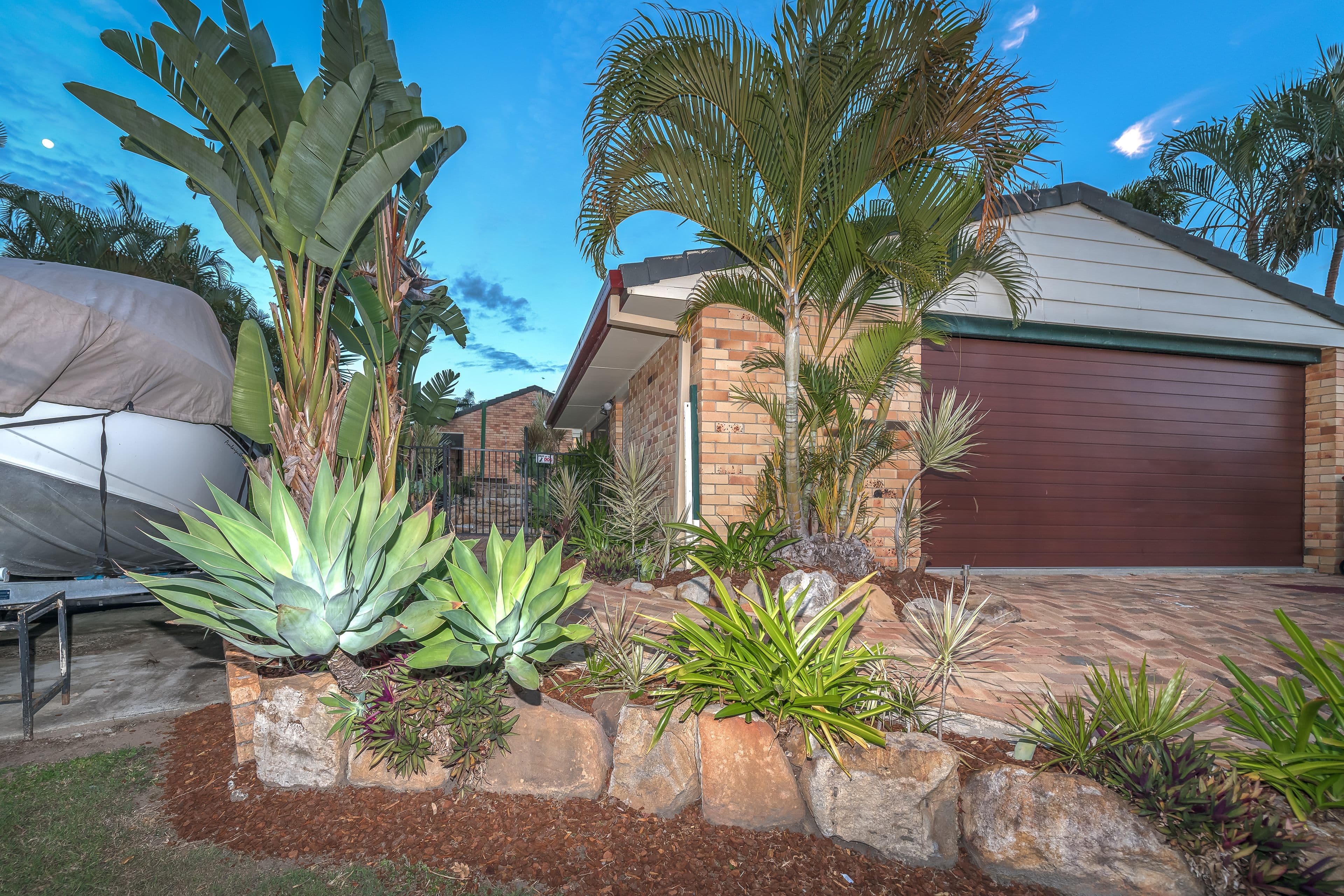5 Cowry Place, Helensvale QLD 4212, Helensvale - Thumbnail 2