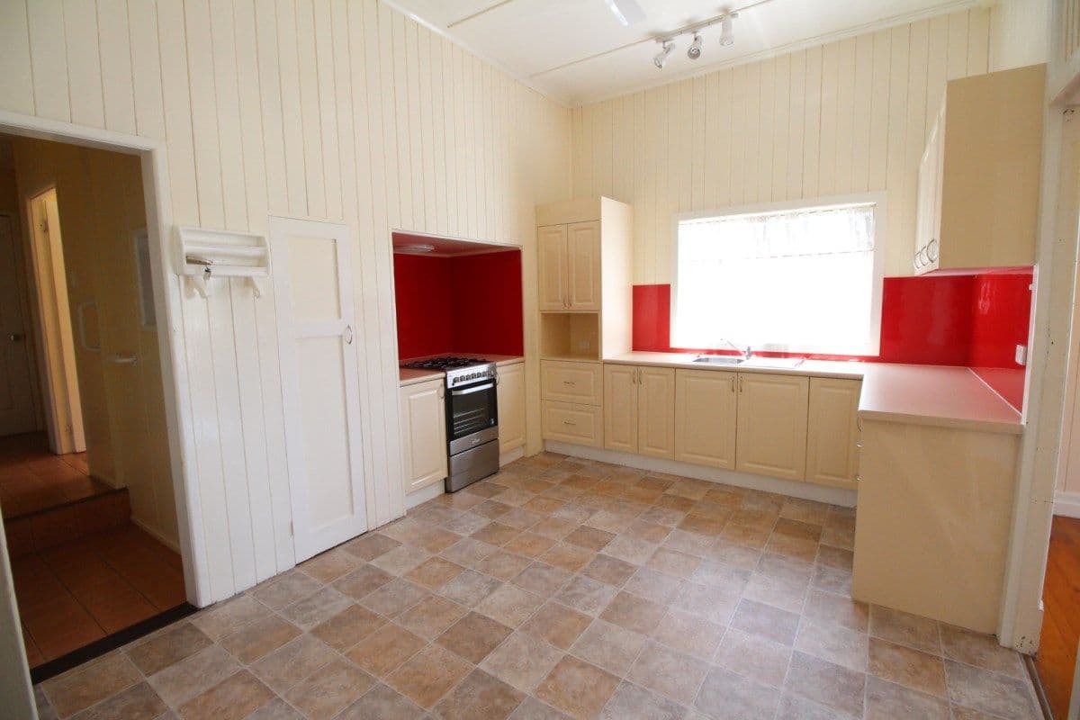 101 Broad Street, Sarina QLD 4737, Sarina - Thumbnail 2