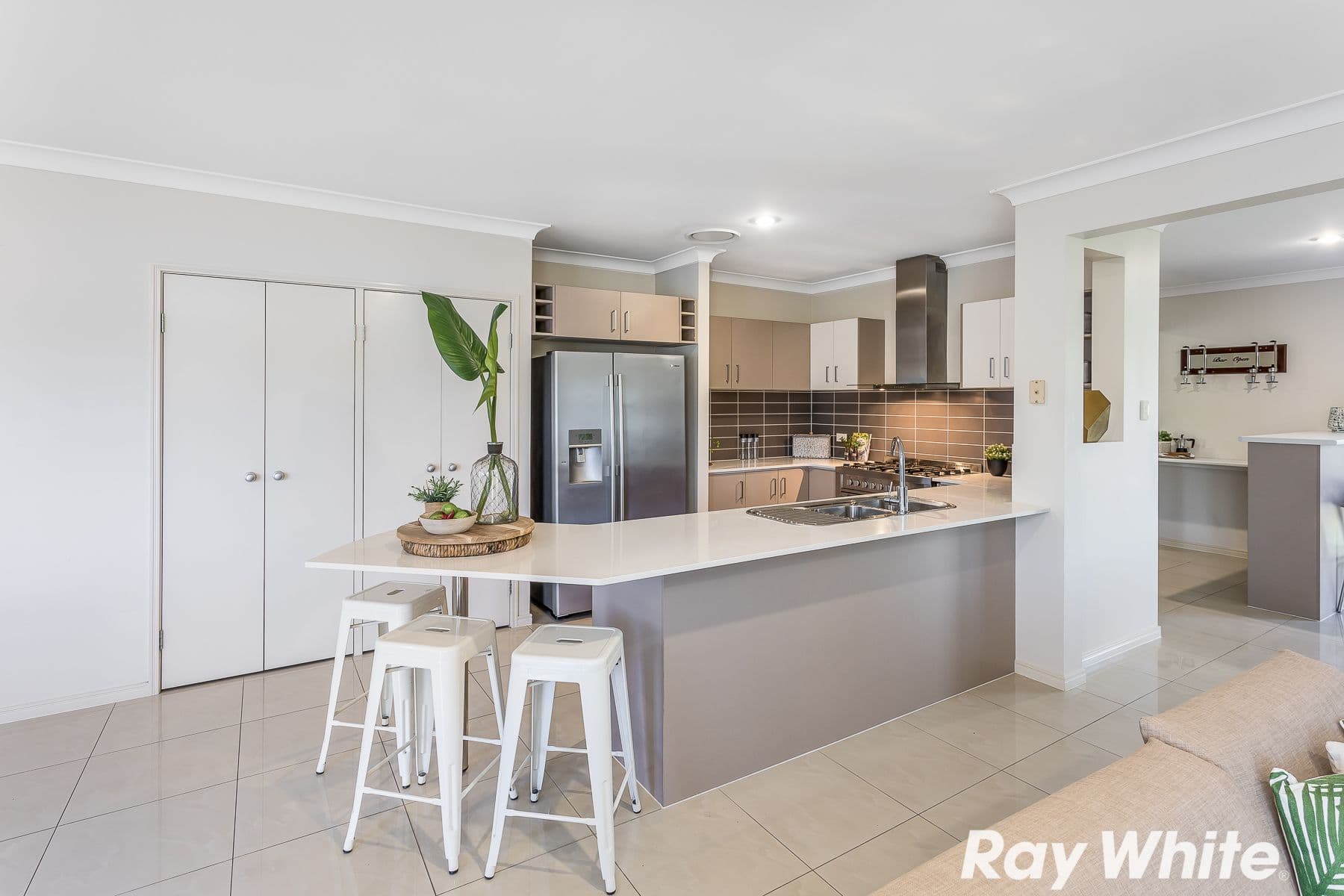 6 Osprey Court, Mango Hill QLD 4509, Mango Hill - Thumbnail 2