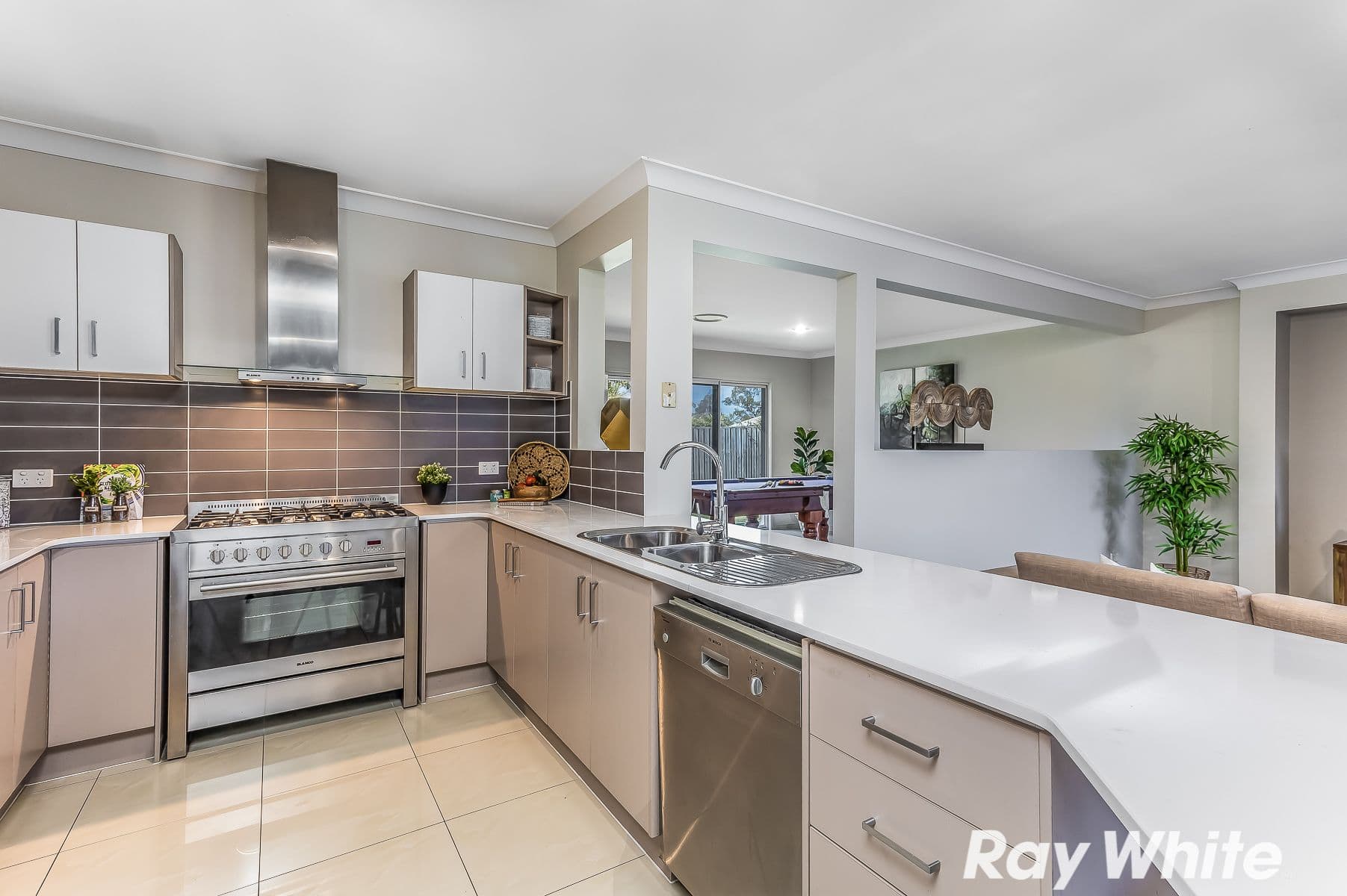 6 Osprey Court, Mango Hill QLD 4509, Mango Hill - Thumbnail 3