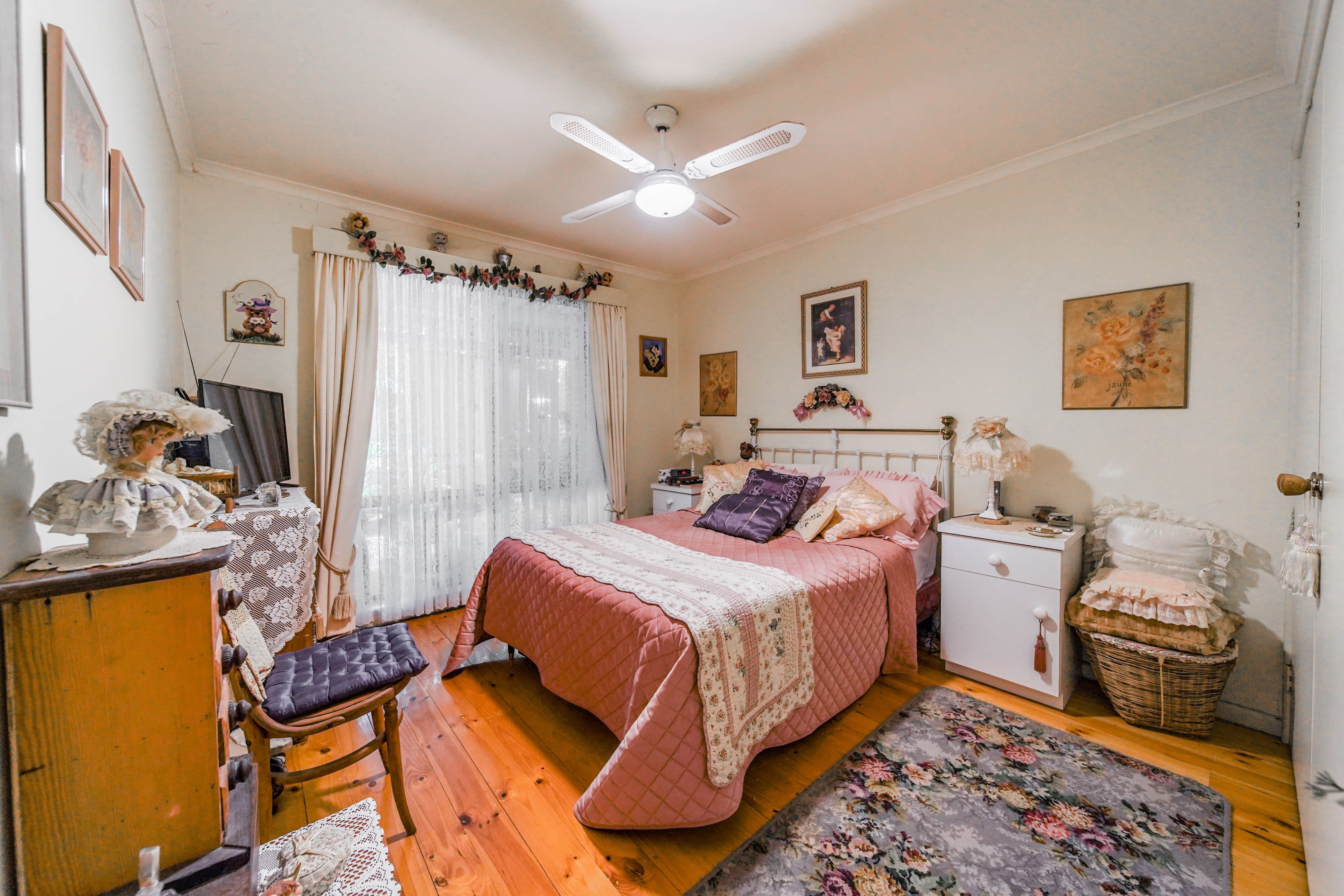 10 Dean Street, Long Gully VIC 3550, Long Gully - Thumbnail 2