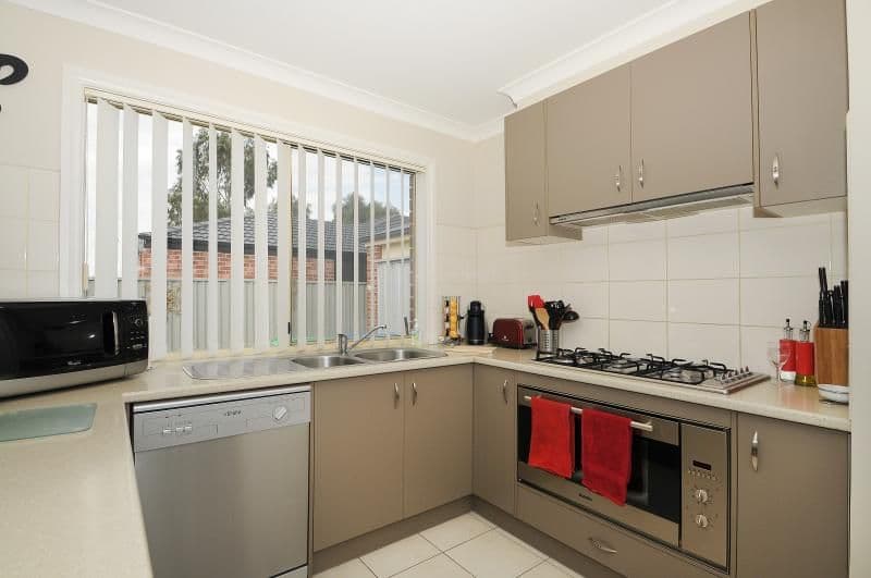 26 Maddock Drive, Cranbourne East VIC 3977, Cranbourne East - Thumbnail 3